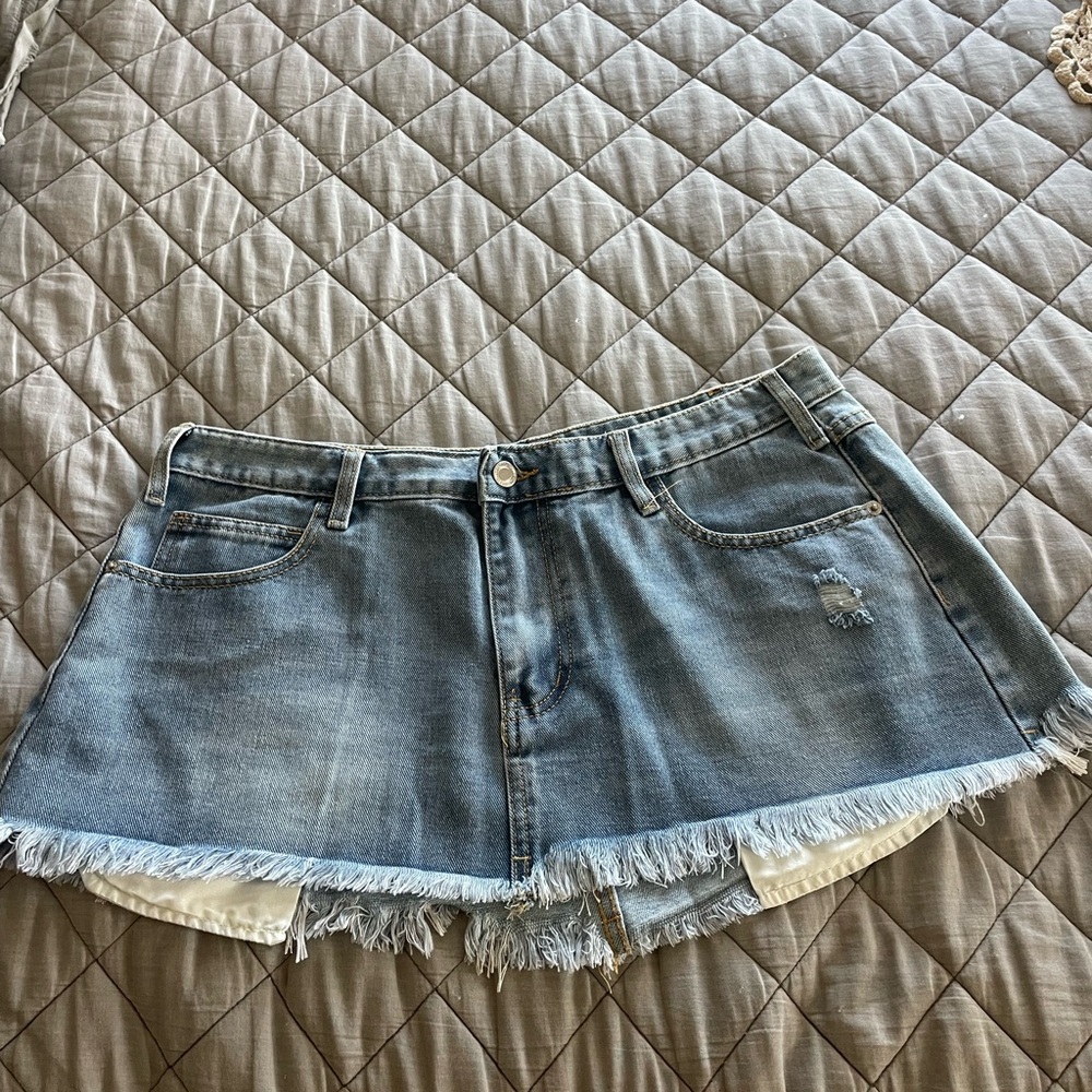 Pretty Little Thing Denim Mini Skirt